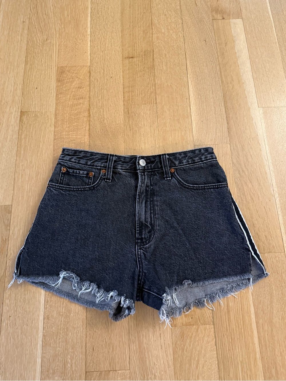 Abercrombie & Fitch Black Denim Frayed Hem High-Rise Shorts